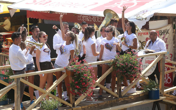 Последње штимовање за наступ на 59. Драгачевском сабору (ФОТО)